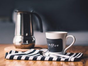 Visuele gids naar verschillende maalgraden en hun invloed op cafeïnegehalte en koffiesterkte